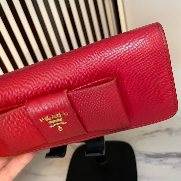 Prada Red Bow Wallet Saffiano Leather - Picture 7 of 17
